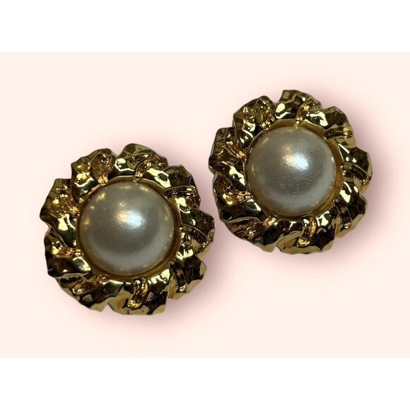 Vintage Signed ST. JOHN Gold Tone Faux Pearl Clip On Earrings Classic Designer - Picture 2 of 7